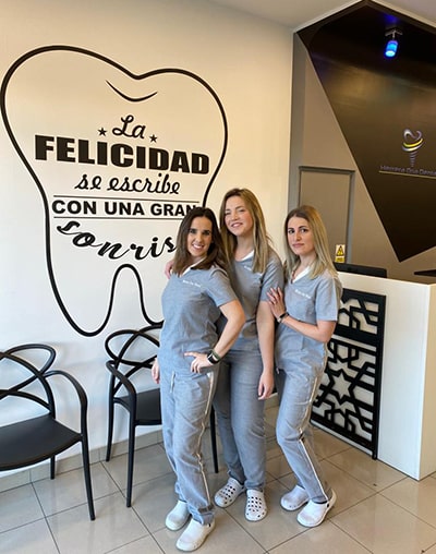auxiliares de clínica Herrera Oria Dental